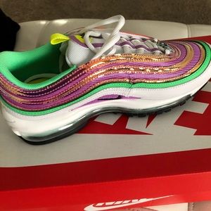 Meet your Posher, Chandra